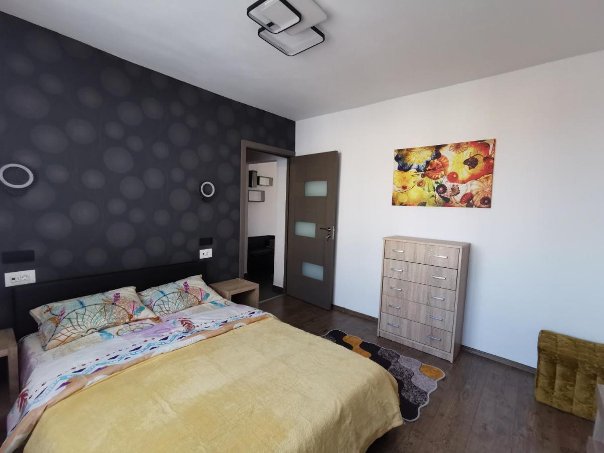 Apartament Asr Piatra Neamt Exterior photo